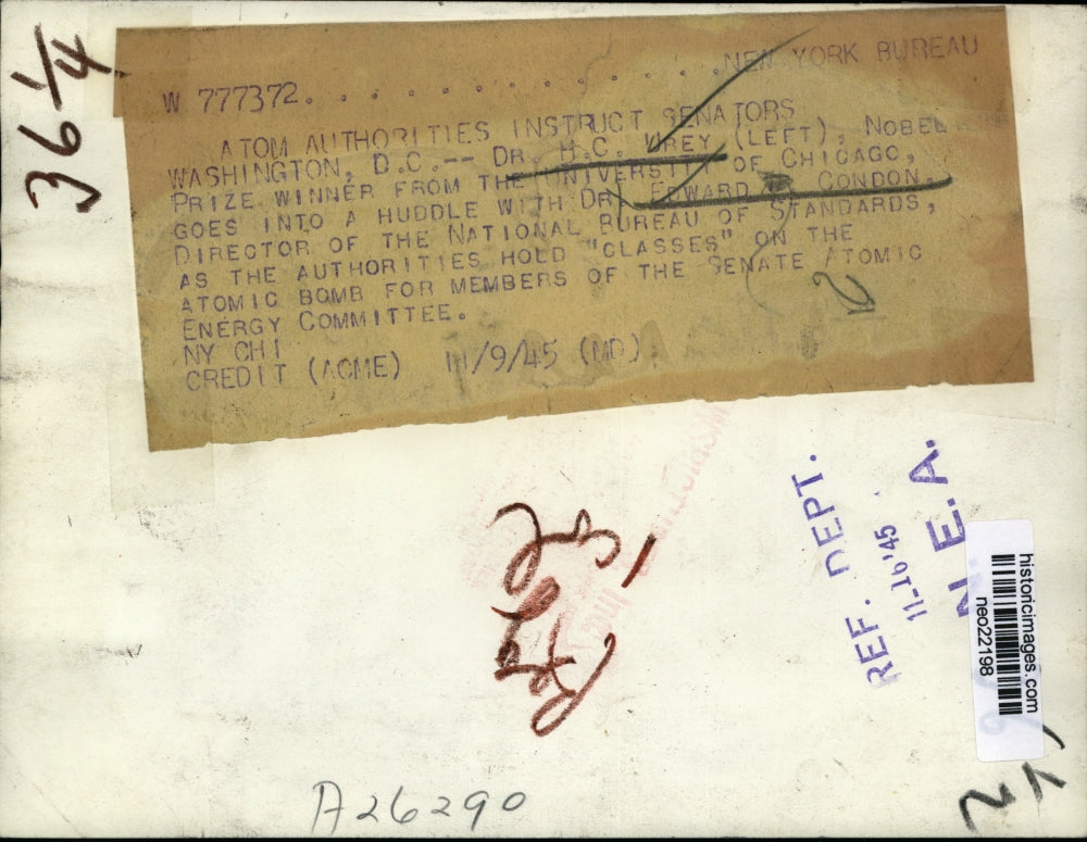 1945 Press Photo Dr. H.C. Wrey with Dr. Edward Condon Senate Atomic energy Comm