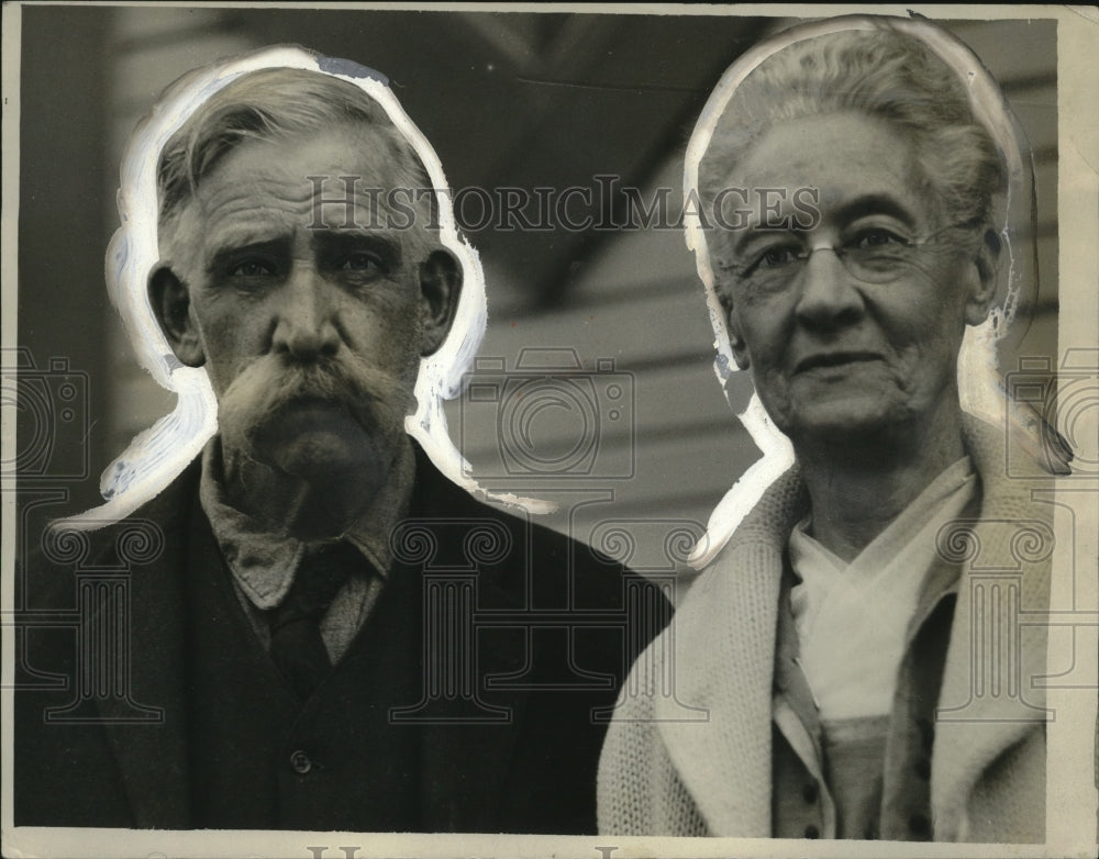 1927 Press Photo Mr. & MRs. Charles A. Lewis remarried after divorce - neo22202