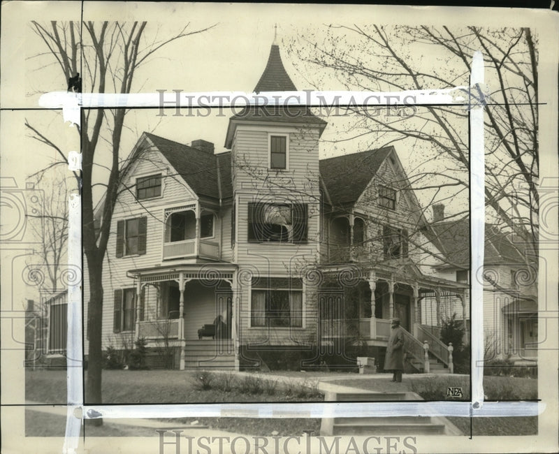 Load image into Gallery viewer, 1928 Press Photo Home of Mr. &amp; Mrs. Frank S. Warren where they were murdered
