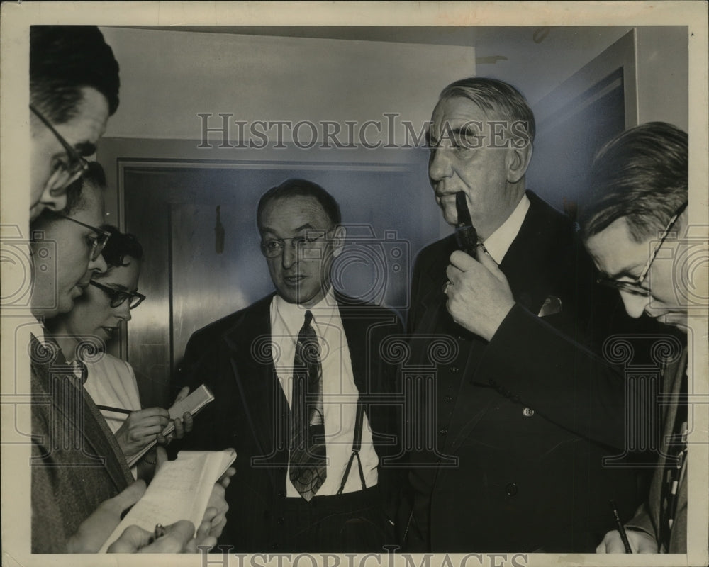 1950 Press Photo D.C., David L. Cole & Cyrus S. Ching - neo22495