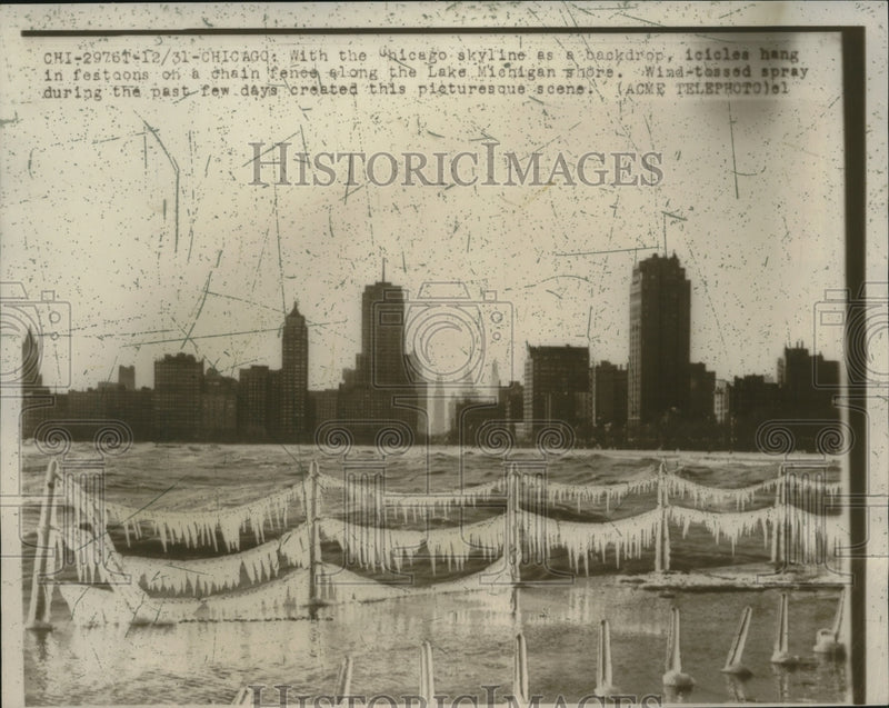 Load image into Gallery viewer, 1949 Press Photo Lake Michigan, Chicago in Ice - neo22551
