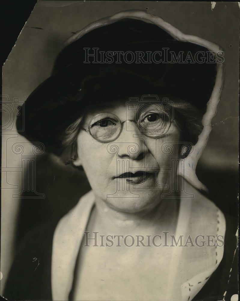 1921 Press Photo Mrs Belle Brewer Perrault of 1142 Eddy Rd, Cleveland, Ohio