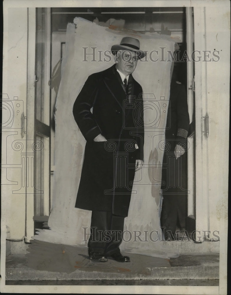 1933 Press Photo Congressman Henry Steagall of Alabama at White House