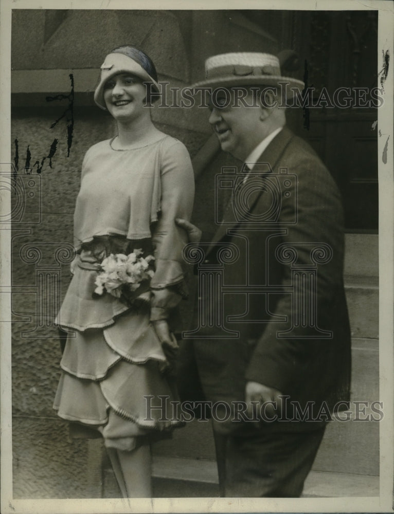 1927 Press Photo Solomon Oppenheimer weds Gertrude Gruen in NYC - neo23384