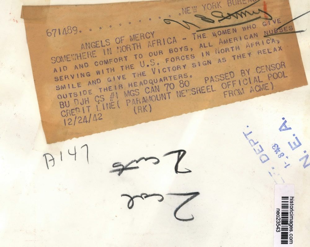 1942 Press Photo Overseas US Women Nurses in North Africa Outside Headquarters