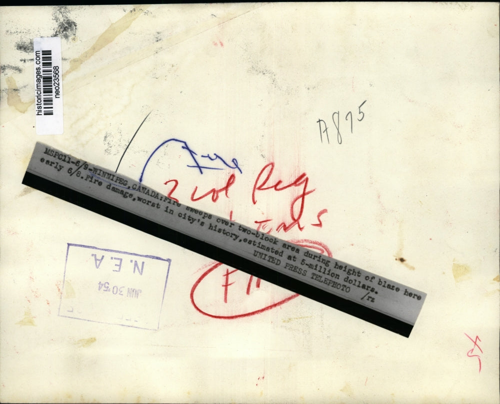 1954 Press Photo Worst Fire in Winnipeg History Sweeps 2 Blocks - neo23568