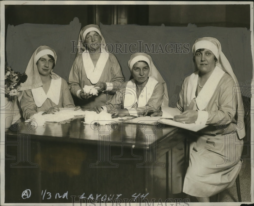 1927 Press Photo Lakeside Hospital Nurses, Cleveland, Ohio - neo23672