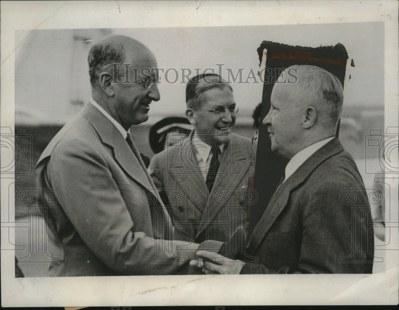 Load image into Gallery viewer, 1939 Press Photo Henry Morgenthau Treasury Secretary, Mr Schantz of Finlnd
