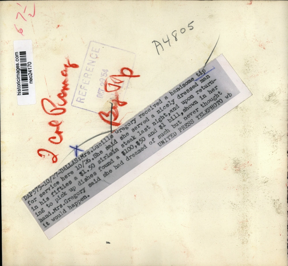 1954 Press Photo Dallas Waitress Lucille Gregory, Received $151 Tip - neo24170