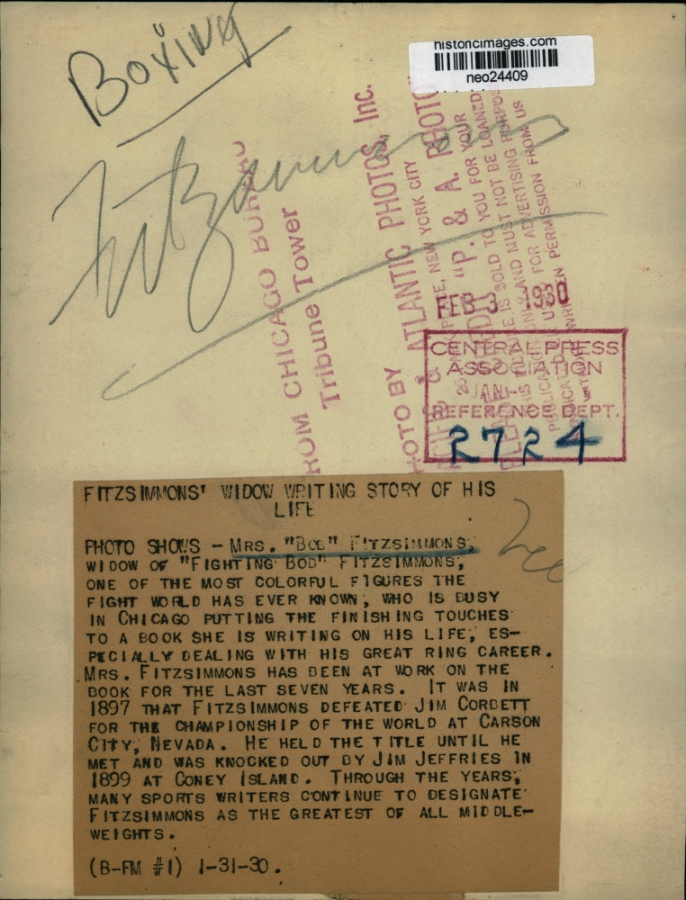 1930 Press Photo Mrs "Bob" Fitzsimmons Writing Book on Boxer Husband