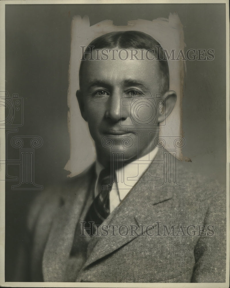 Load image into Gallery viewer, 1931 Press Photo Captain John A Macready - neo24565
