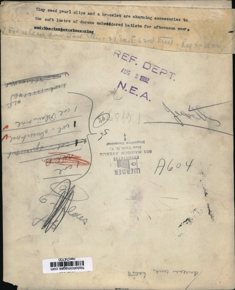 1932 Press Photo Tiny Seed Pearl Clips & Bracelet - neo24700