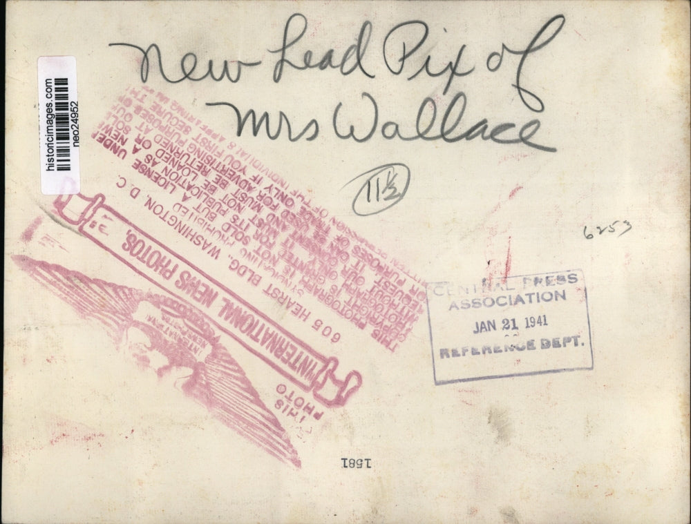 1941 Press Photo New Lead Picture of Mrs. Wallace - neo24952