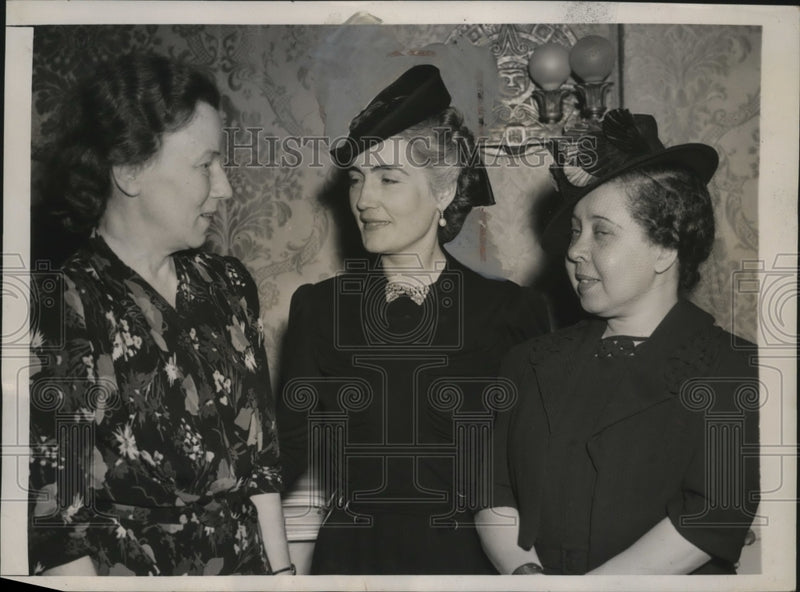 Load image into Gallery viewer, 1940 Press Photo Members inter-American Commission of Women at First Meeting
