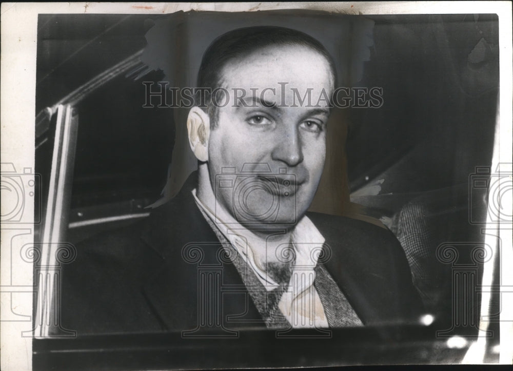 1954 Press Photo Mr Otto Verbar sitting in an automobile - neo25267