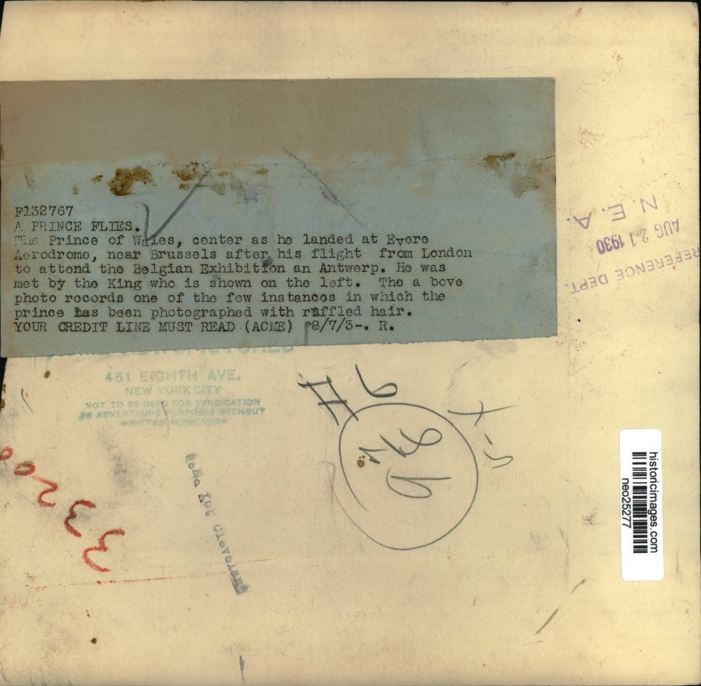 1930 Press Photo The Prince o Wales at Aerodrome in Antwerp - neo25277