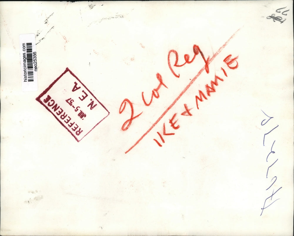 1957 Press Photo President Dwight Eisenhower & wife Mamie - neo25356