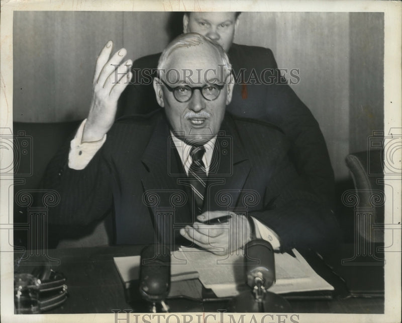 Load image into Gallery viewer, 1949 Press Photo Andrei Vishinsky Press Conference, Lake Success, New York
