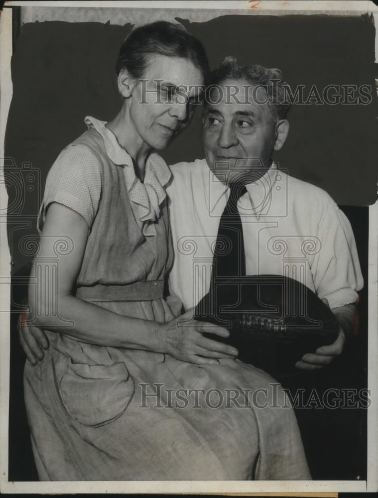 1933 Press Photo Amos Alonzo Stagg Football&#39;s Oldest coach celebrates birthday- Historic Images