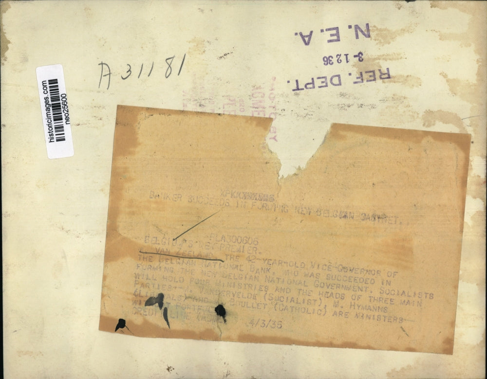 1935 Press Photo Paul Van Zeeland of Belgian National Bank Socialist Leader