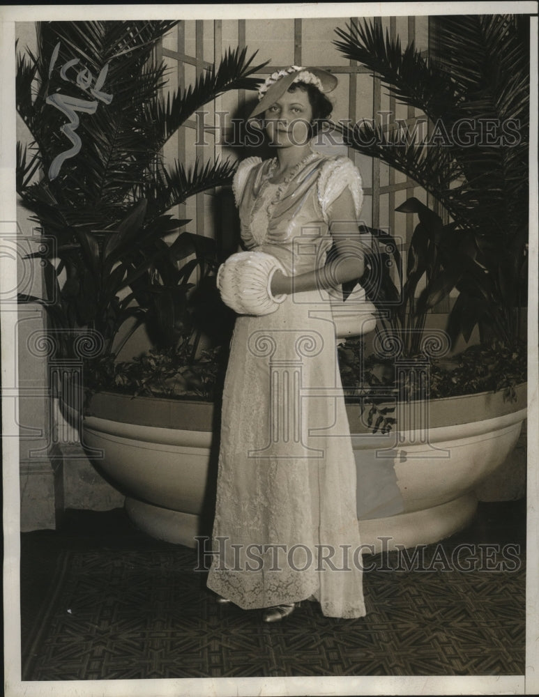 1932 Press Photo Ethel Mitchell at Miami Biltmore Fashion Show Rehearsal