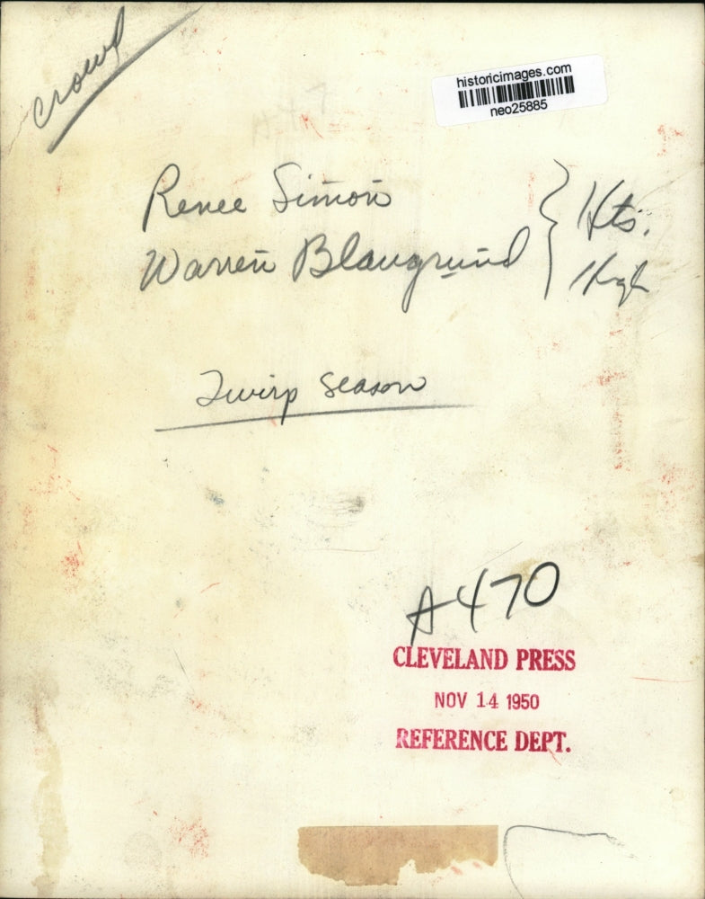 1950 Press Photo Renee Simon, Warren Blaugrund for turnip season - neo25885