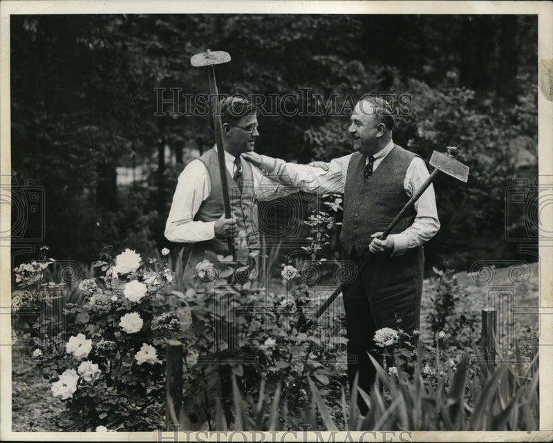 Load image into Gallery viewer, 1934 Press Photo France's Marcel Olivier &amp; Governor Eugene Talmadge - nep00037
