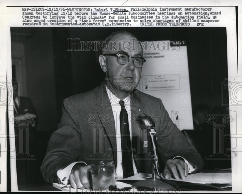 Load image into Gallery viewer, 1959 Press Photo Robert T Sheen Philadelphia mfg at House Senate hearing
