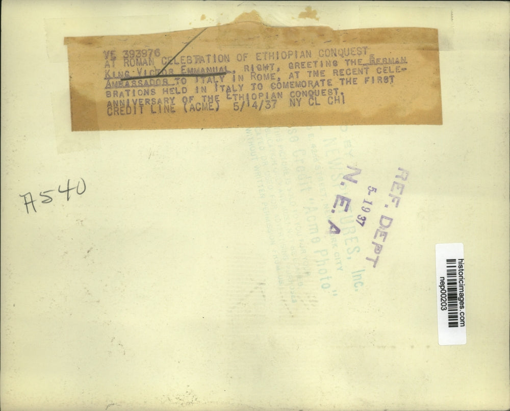 1937 Press Photo King Victor Emmanuel of Italy greets German ambassador