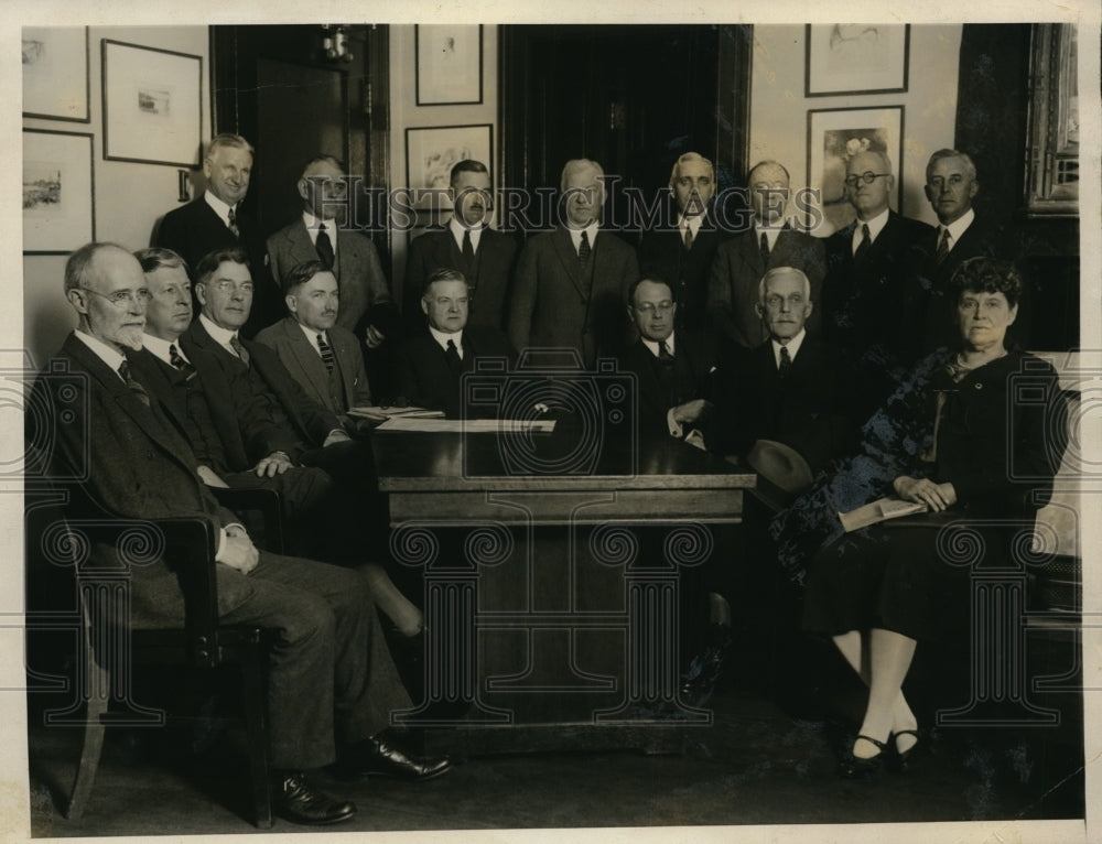 1927 Press Photo President Coolidge, Admiral Stitt, Dwight Davis, Mr Wilbur