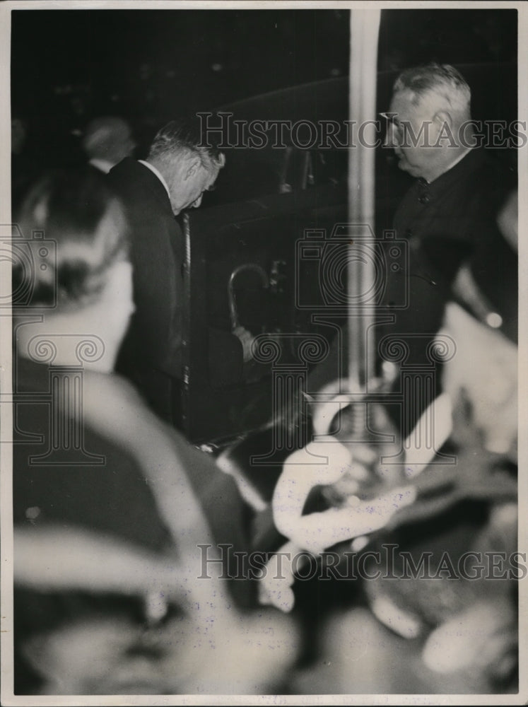 1938 Press Photo Neville Chamberlain &amp; Edouard Daladier at meeting - nep00380- Historic Images