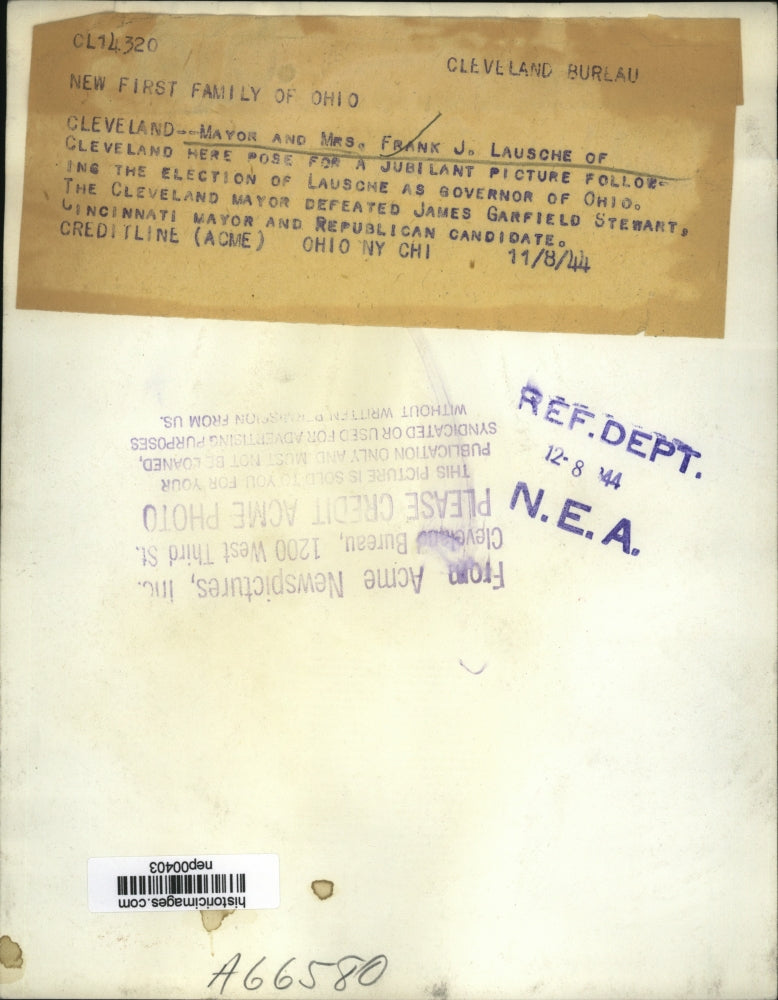 1944 Press Photo Cleveland Mayor & Mrs Frank J Lausche at elections - nep00403