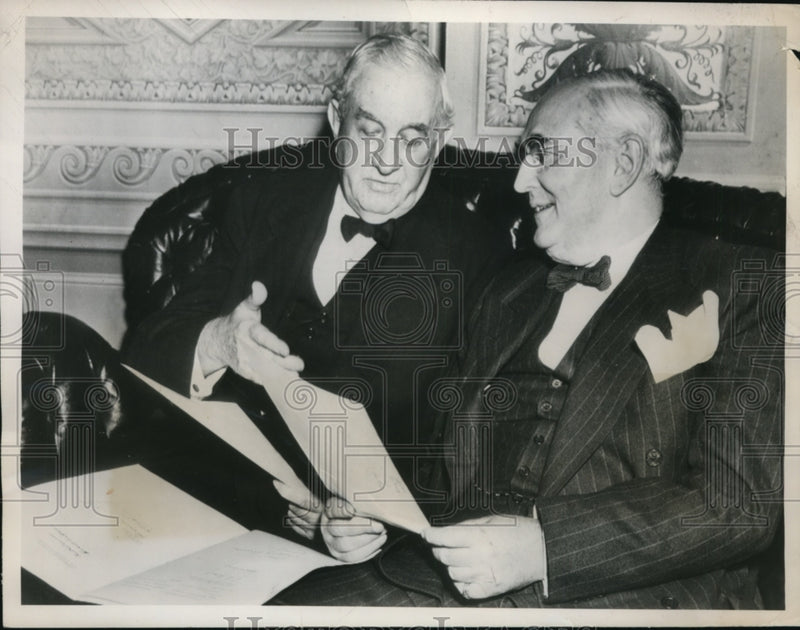Load image into Gallery viewer, 1949 Press Photo Senators Tom Connally &amp; Arthur Vandenberg in DC - nep00646
