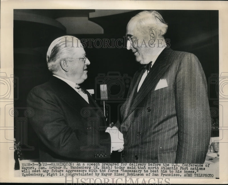 Load image into Gallery viewer, 1949 Press Photo MI Senator Arthur Vandenberg &amp; Mayor Elmer Robinson of SF
