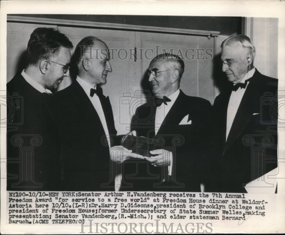 1948 Press Photo Michigan Senator Arthur Vandenberg 7th Freedom Award