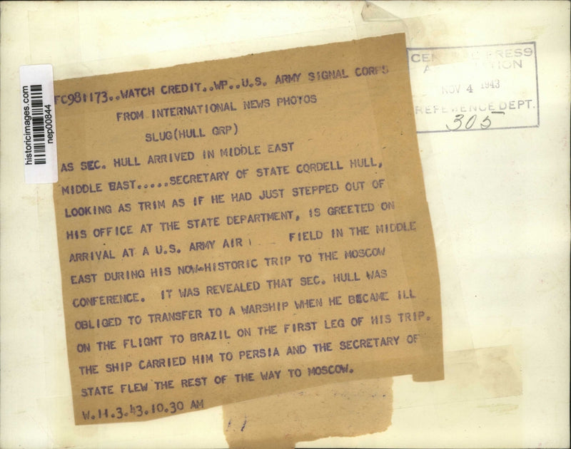 Load image into Gallery viewer, 1943 Press Photo Secretary of State Cordell Hull arrives in Middle East
