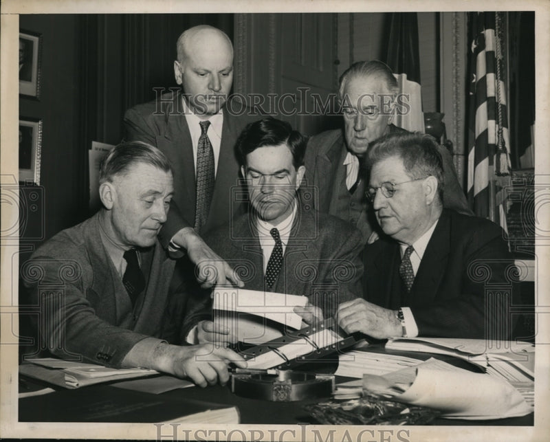 Load image into Gallery viewer, 1949 Press Photo House Appropriations committee Harry Sheppard, R Sikes
