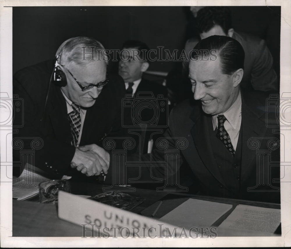 1947 Press Photo UN Andrei Vishinsky of USSR, HT Andrews of South Africa