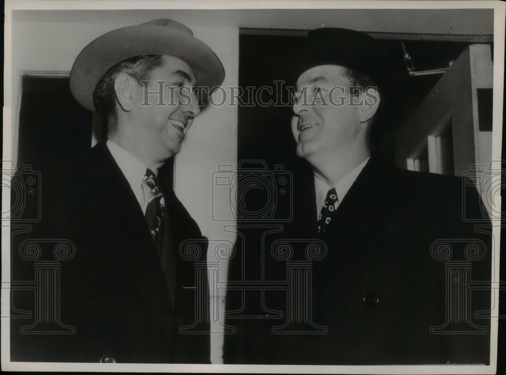1947 Press Photo Robert Hanneran, Attorney General Tom Clark at White House