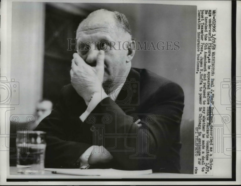 Load image into Gallery viewer, 1959 Press Photo Paul J Red Dorfman Cicago mobster at Seante Rackets Comm
