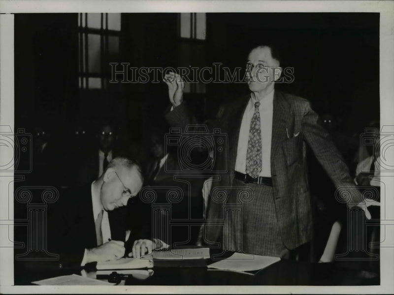 Load image into Gallery viewer, 1938 Press Photo TVA chairman Harcourt Morgan at Senate committee - nep01859
