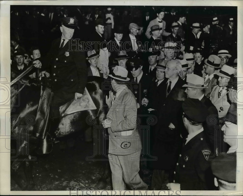 Load image into Gallery viewer, 1938 Press Photo Norman Thomas Socialist leader at Newark NJ demonstration
