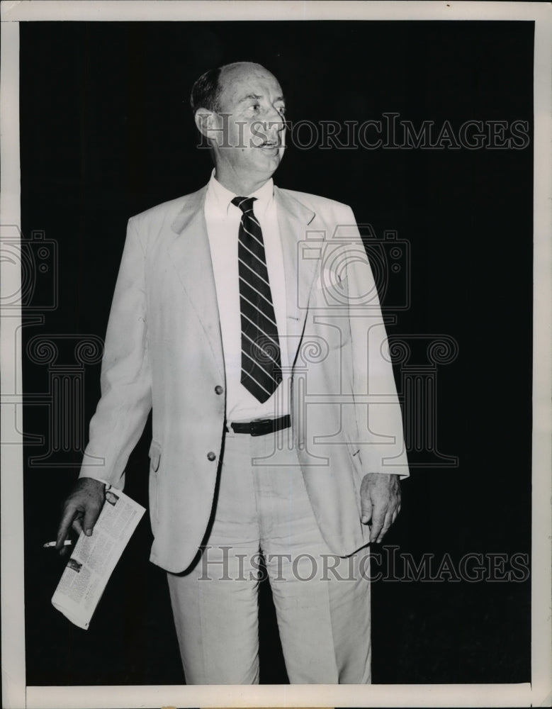 1952 Press Photo Illinois Governor Adlai Stevenson in Chicago - nep02027