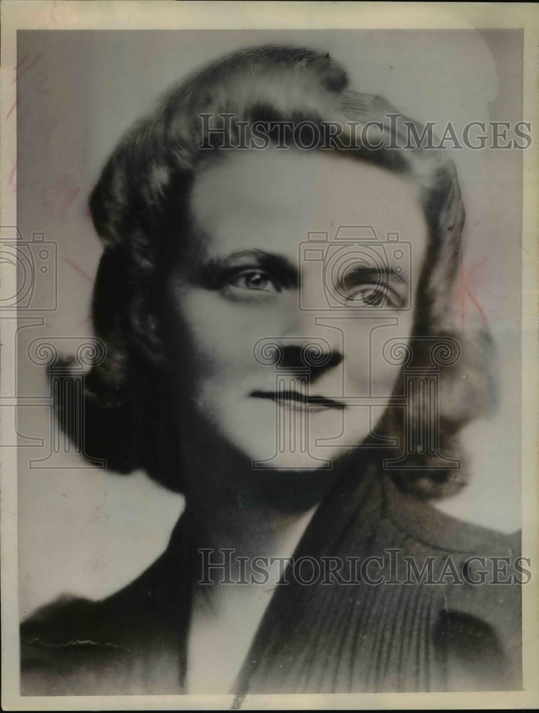 1942 Press Photo Assistant Attorney General of MA Miss Eunice Simmon - nep02043