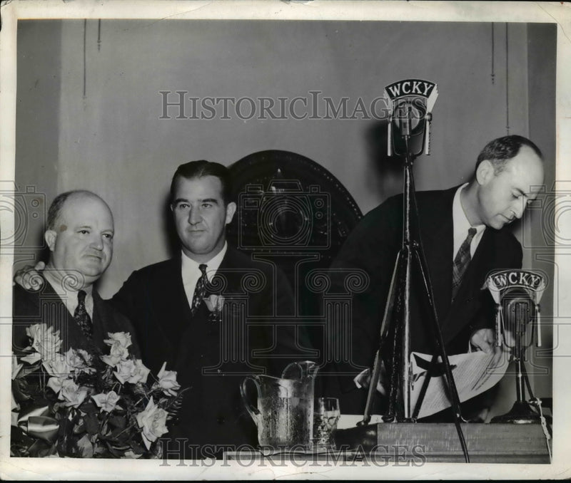 Load image into Gallery viewer, 1939 Press Photo KY Governor AB Chandler resigns, Lt Gov Keen Johnson
