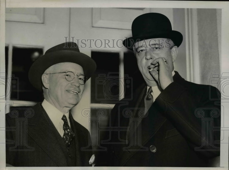 Load image into Gallery viewer, 1939 Press Photo George Davis US Chamber of Commerce president, Clay Williams
