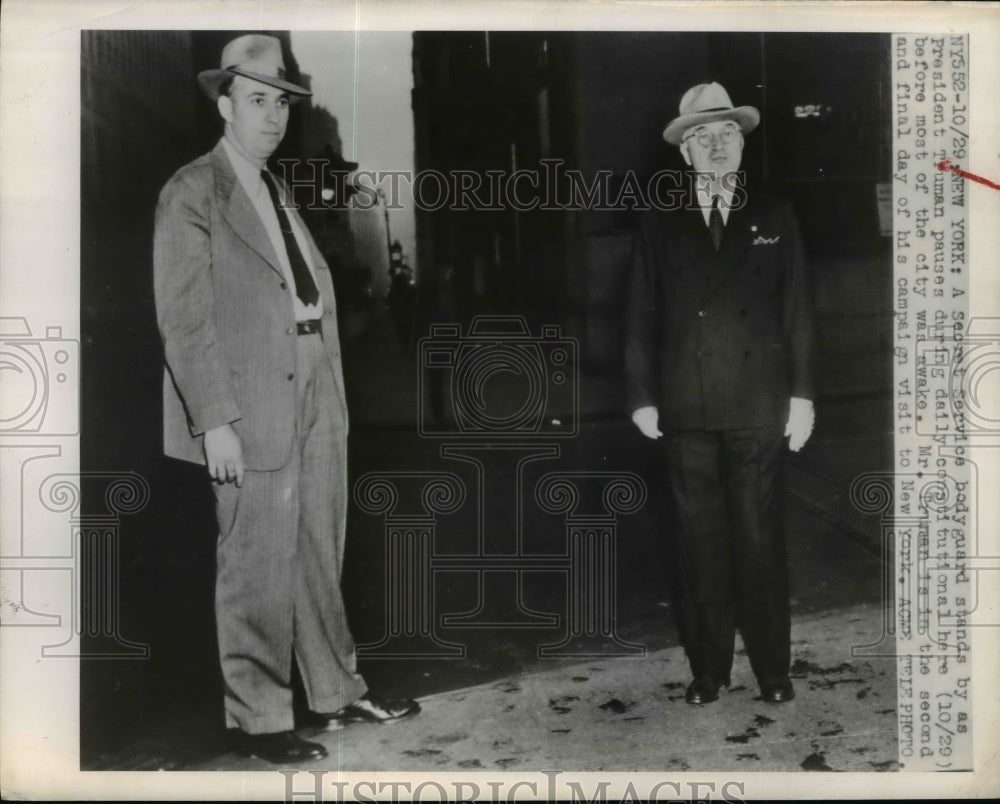 1948 Press Photo President Truman & Secret Service bodyguard at NYC campaign