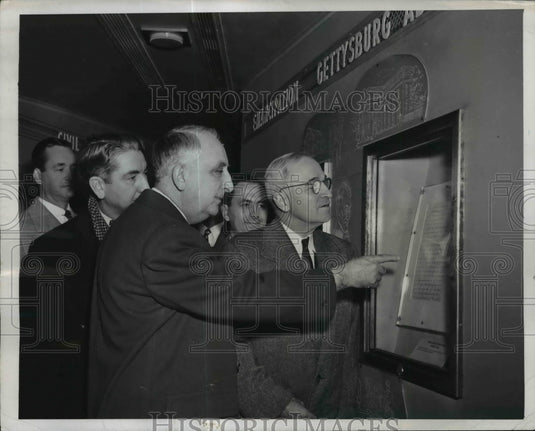 1947 Press Photo President Truman, Atty General Tom Clark, Fred Vinson