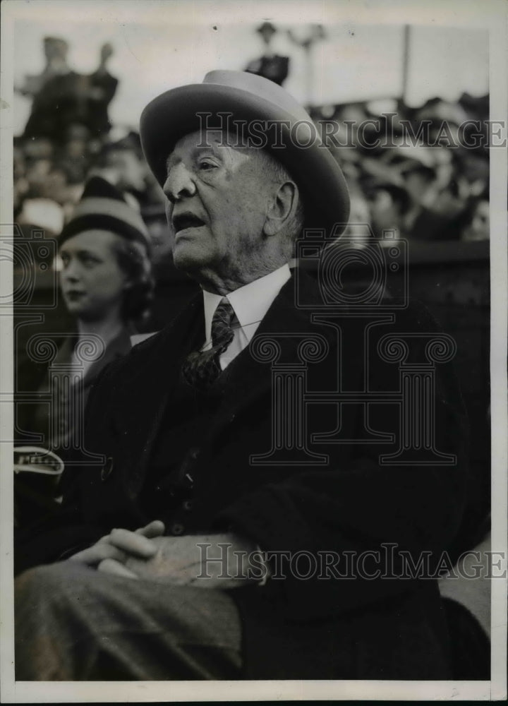 Load image into Gallery viewer, 1938 Press Photo Virginia Senator Carter Glass at football game - nep03466
