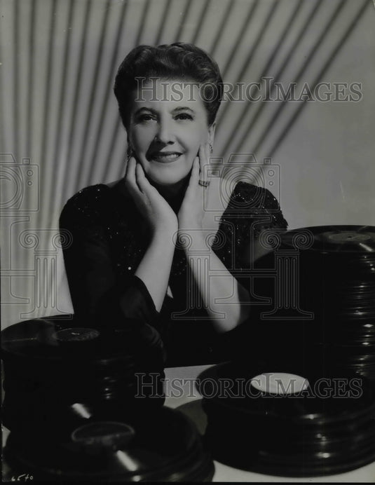 1955 Press Photo Helen Traubel makes screen debut in MGM's 
